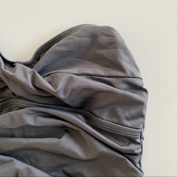 Old Navy Ruched Grey Strapless Swim Top Size XS - Picture 2 of 5